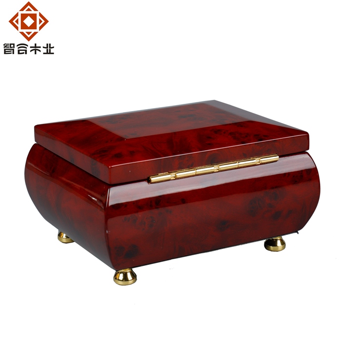 红色高光珠宝首饰木盒