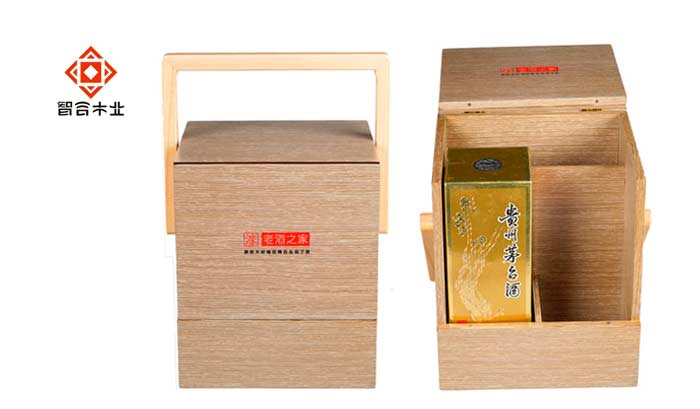 红酒木盒包装应该如何定制生产