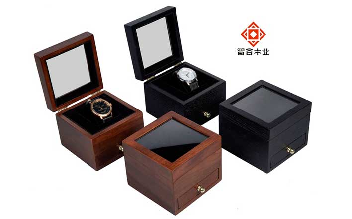 如何找到满意的手表木盒定制厂家?